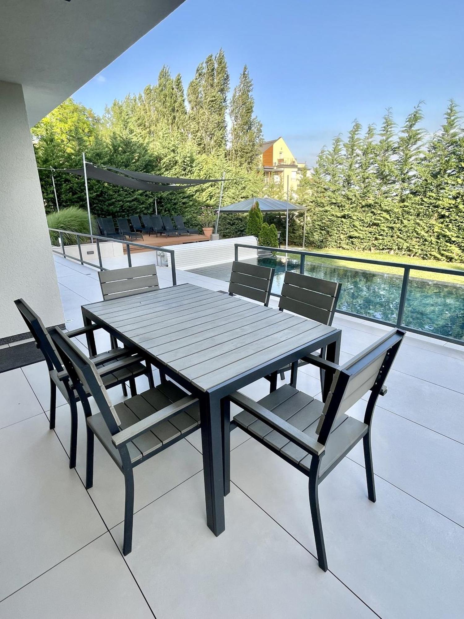 Golden Relax Apartments 巴拉顿菲赖德 外观 照片