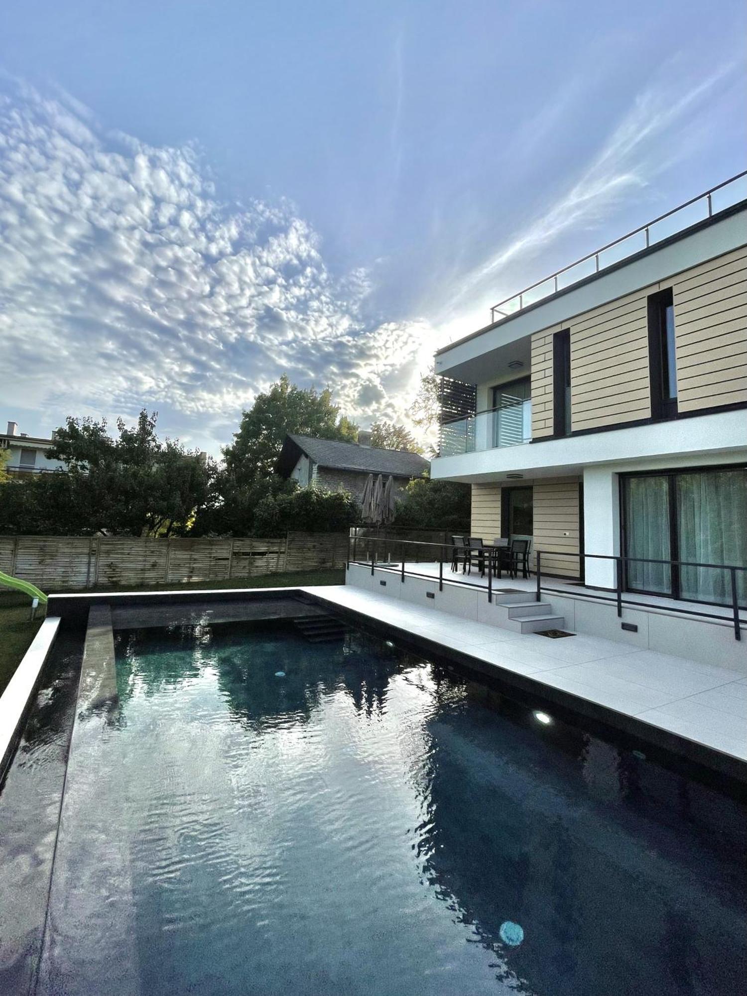 Golden Relax Apartments 巴拉顿菲赖德 外观 照片