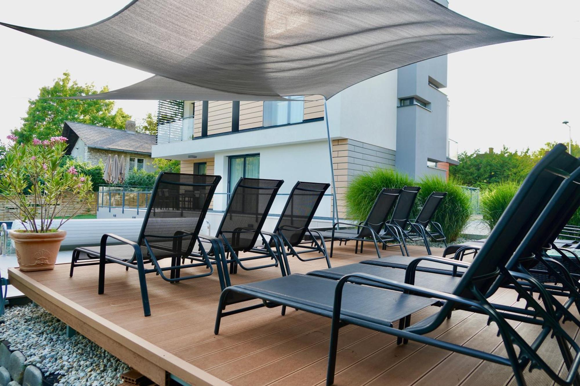 Golden Relax Apartments 巴拉顿菲赖德 外观 照片